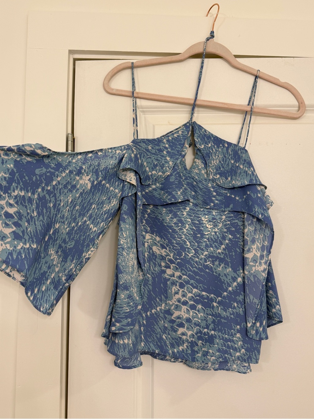 Karlie Blue Printed Ruffle Cold-Shoulder Camisole NWT